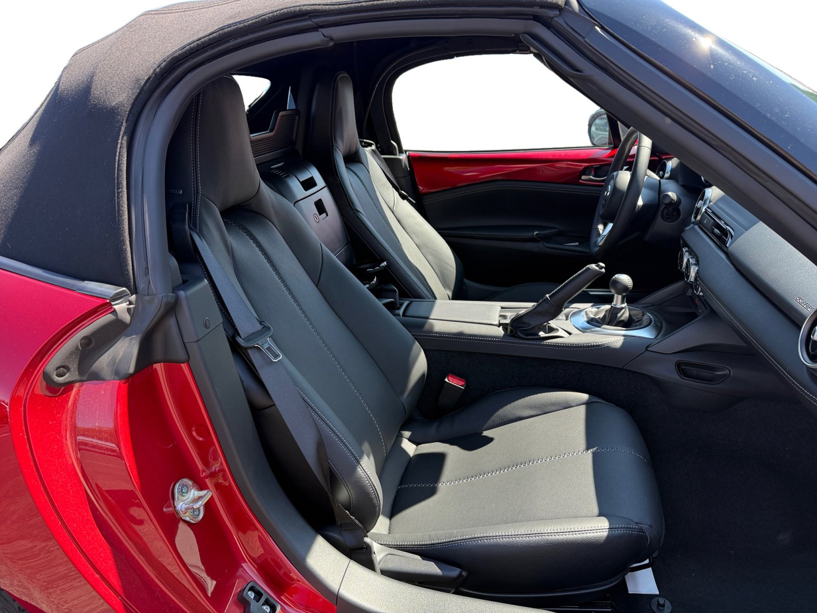 2025 Mazda MX-5 Miata Miata Grand Touring photo 17