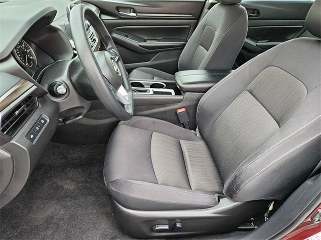 2024 Nissan Altima 2.5 SV photo 11