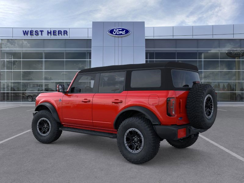 2024 Ford Bronco Outer Banks photo 2