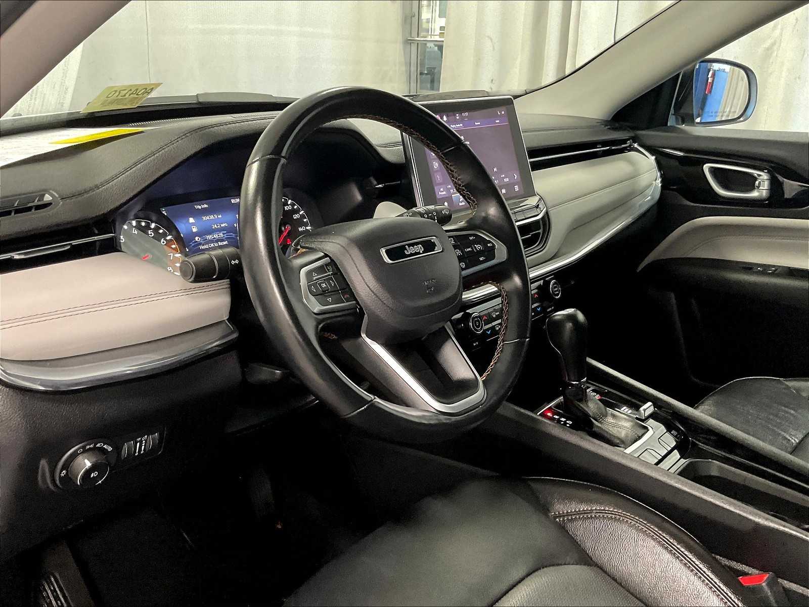 2022 Jeep Compass Limited photo 7