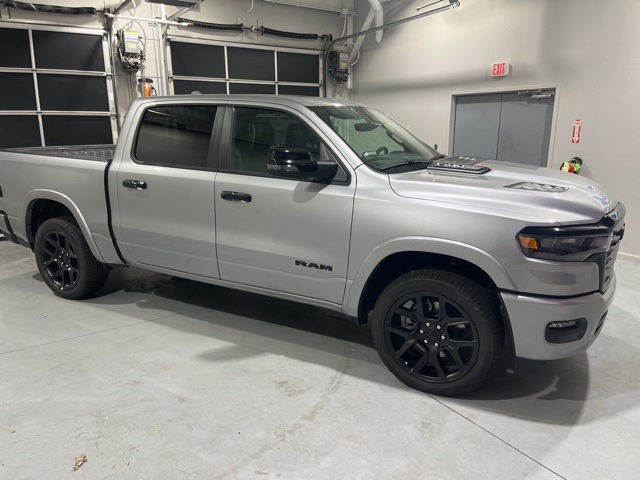 2025 Ram 1500 Laramie photo 2