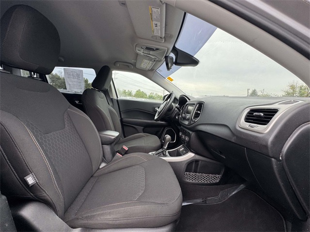 2018 Jeep Compass Sport photo 15
