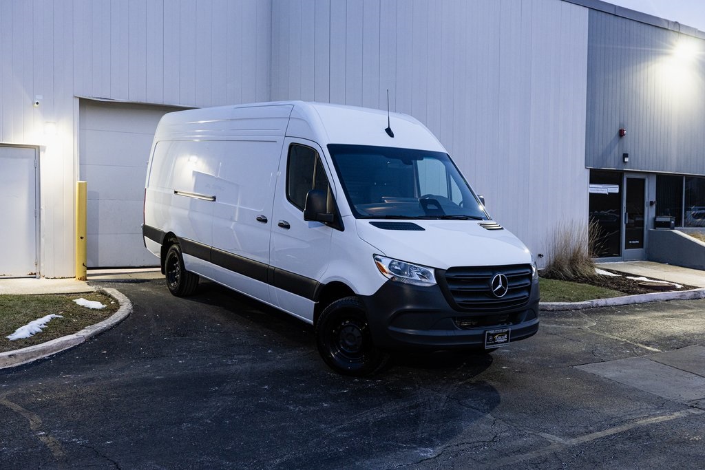 2025 Mercedes-Benz Sprinter Cargo Van 3500's photo