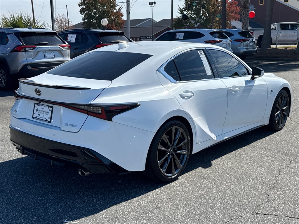 2022 Lexus IS 350 F SPORT photo 3