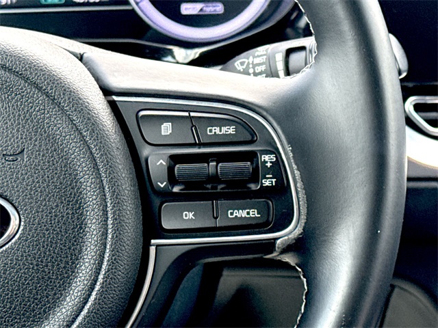 2021 Kia Niro LXS photo 24