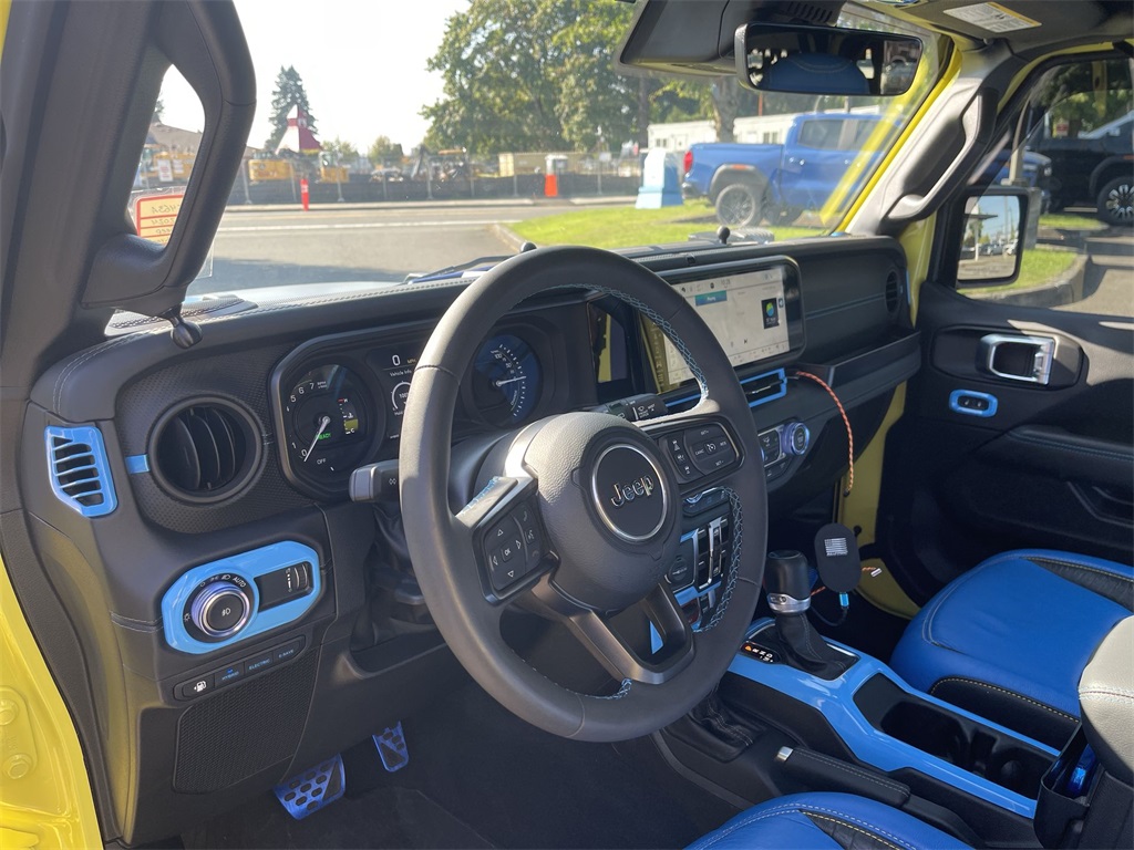 2024 Jeep Wrangler 4xe Rubicon X photo 10