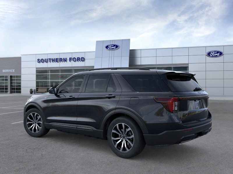 2025 Ford Explorer ST-Line photo 3