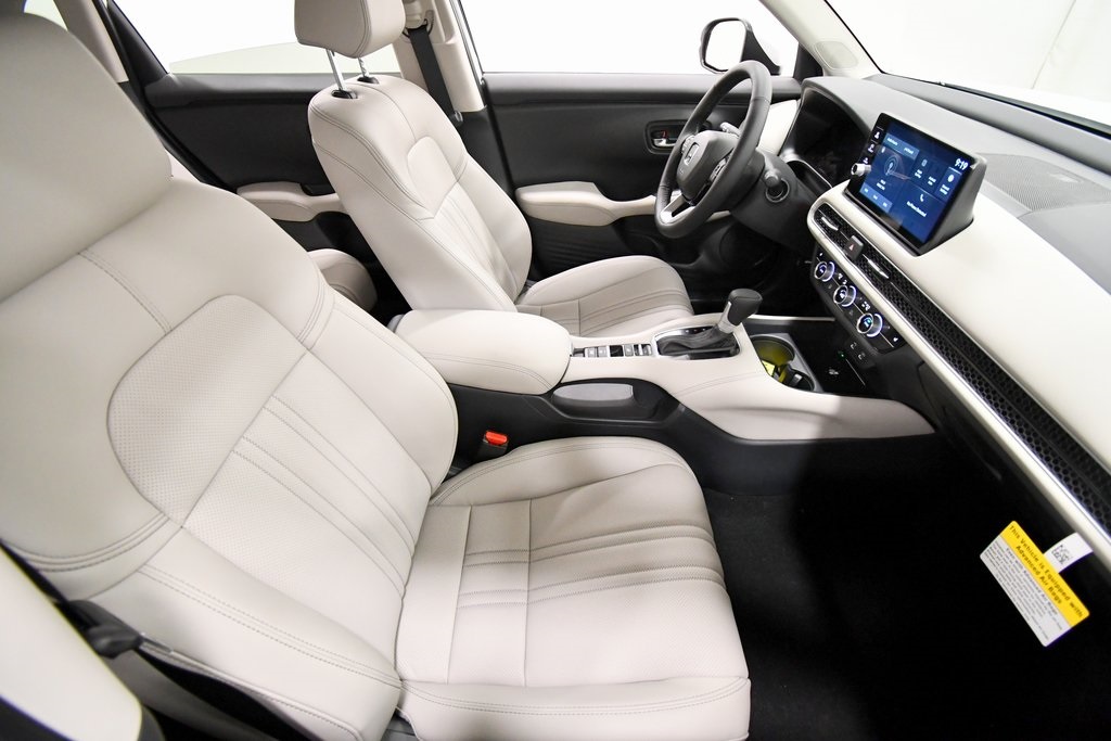 2026 Honda HR-V EX-L photo 10
