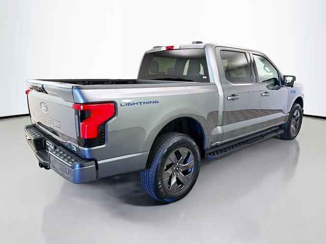 2025 Ford F-150 XLT photo 7