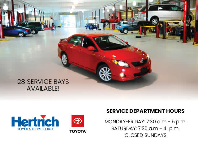 2018 Toyota RAV4 LE photo 2