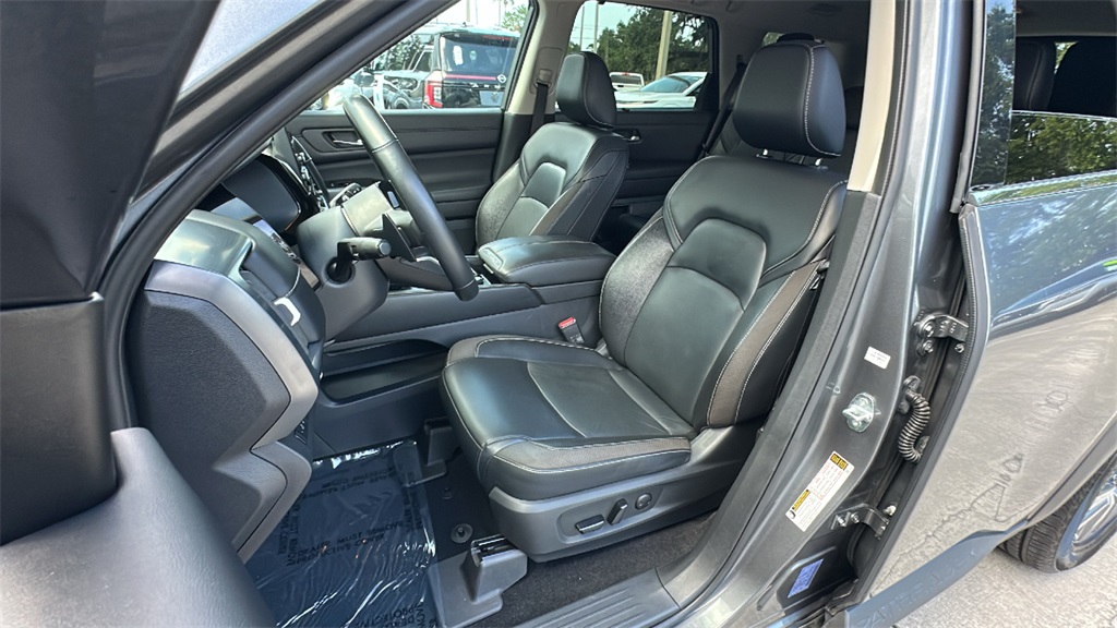 2022 Nissan Pathfinder SL photo 26