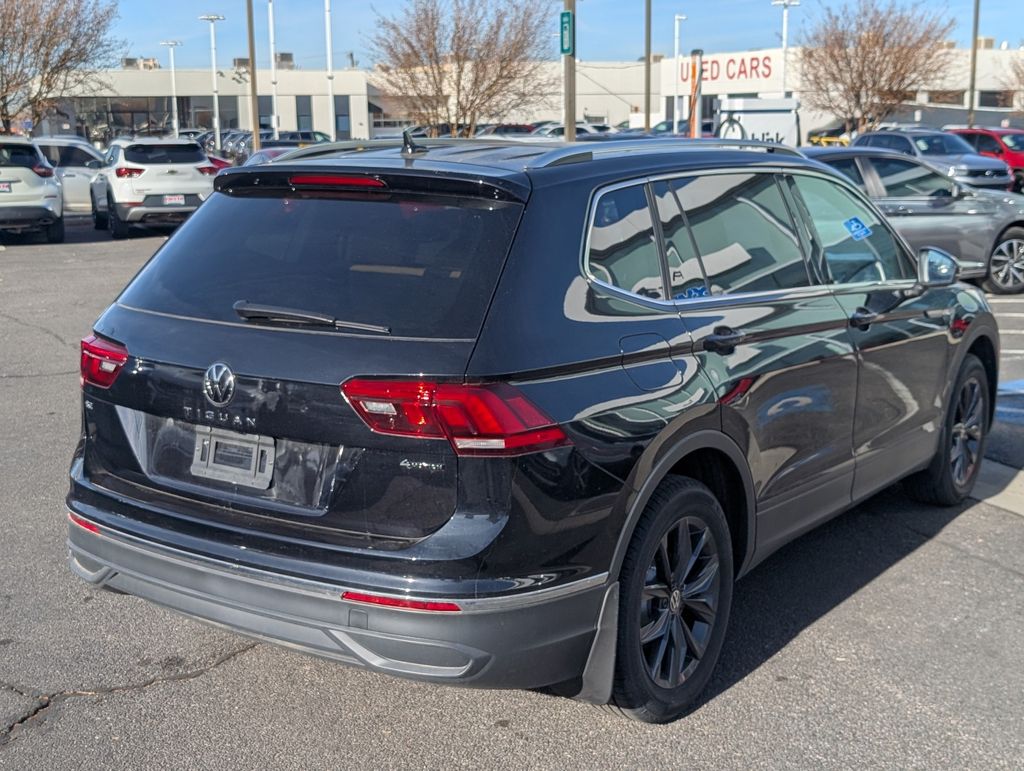 2024 Volkswagen Tiguan SE photo 3