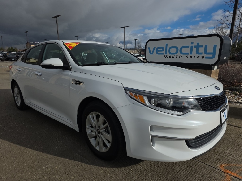 2016 Kia Optima LX's photo
