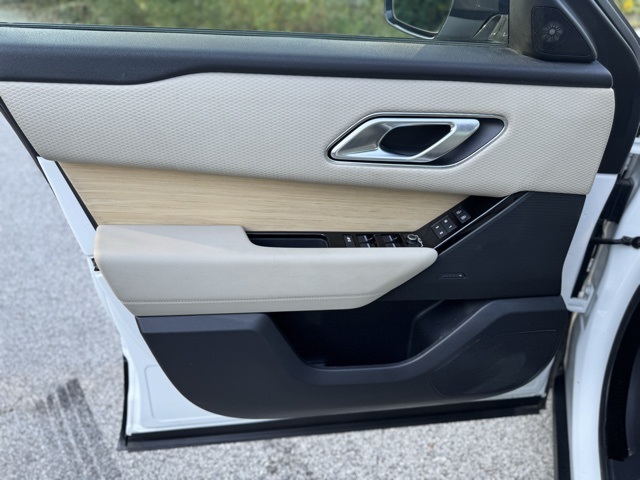 2022 Land Rover Range Rover Velar P250 R-Dynamic S photo 10