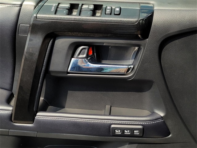2019 Toyota 4Runner Limited Nightshade Edition photo 22