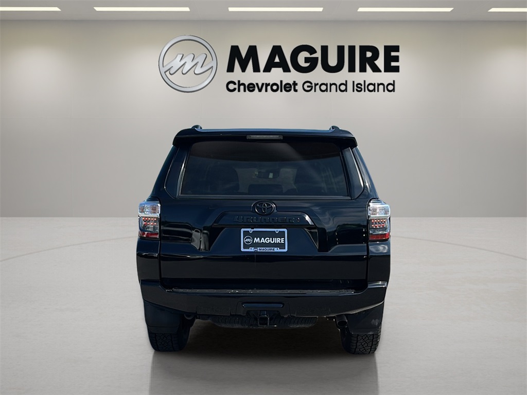 2022 Toyota 4Runner SR5 Trail photo 15