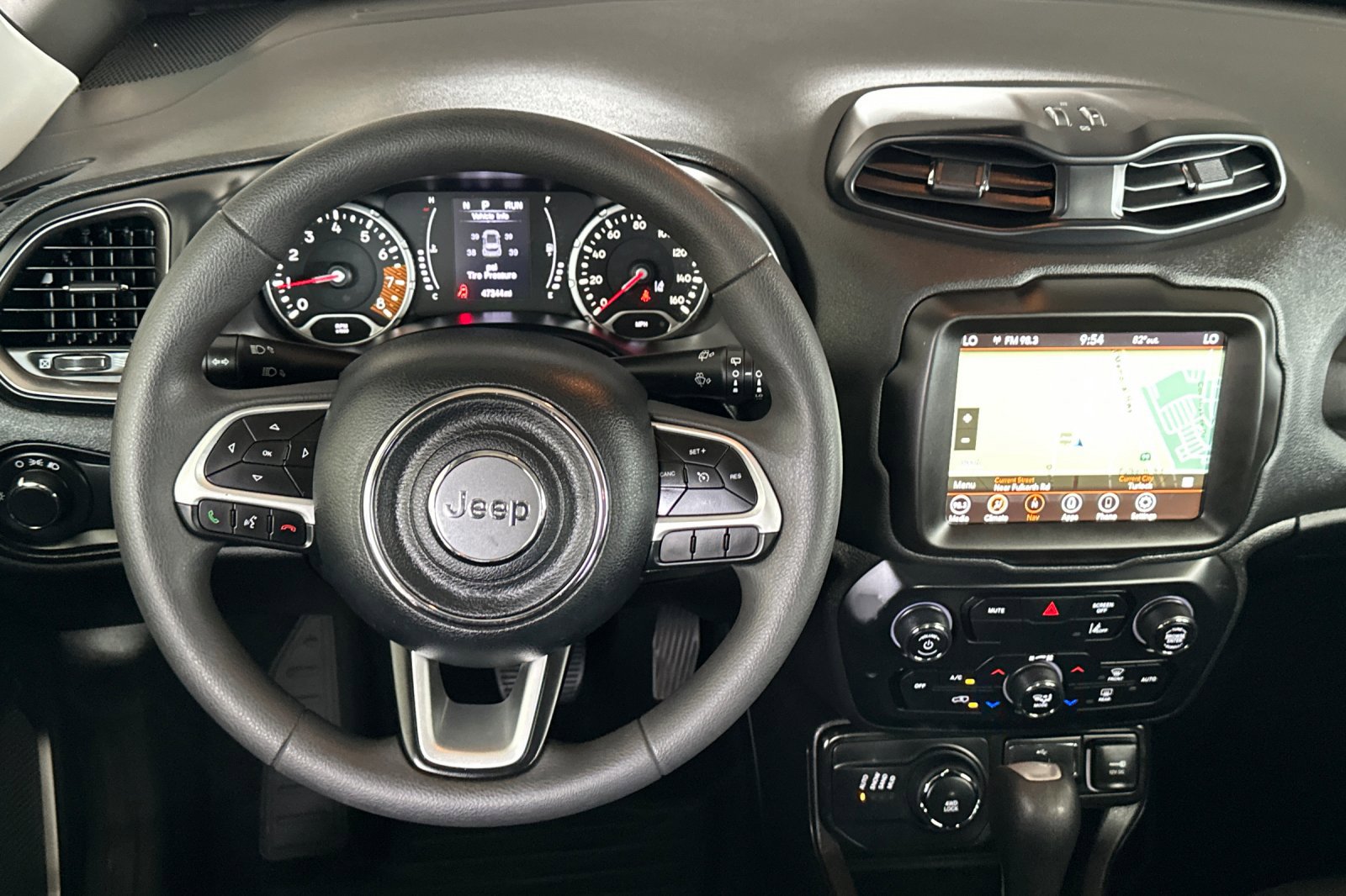 2023 Jeep Renegade Latitude Upland photo 14