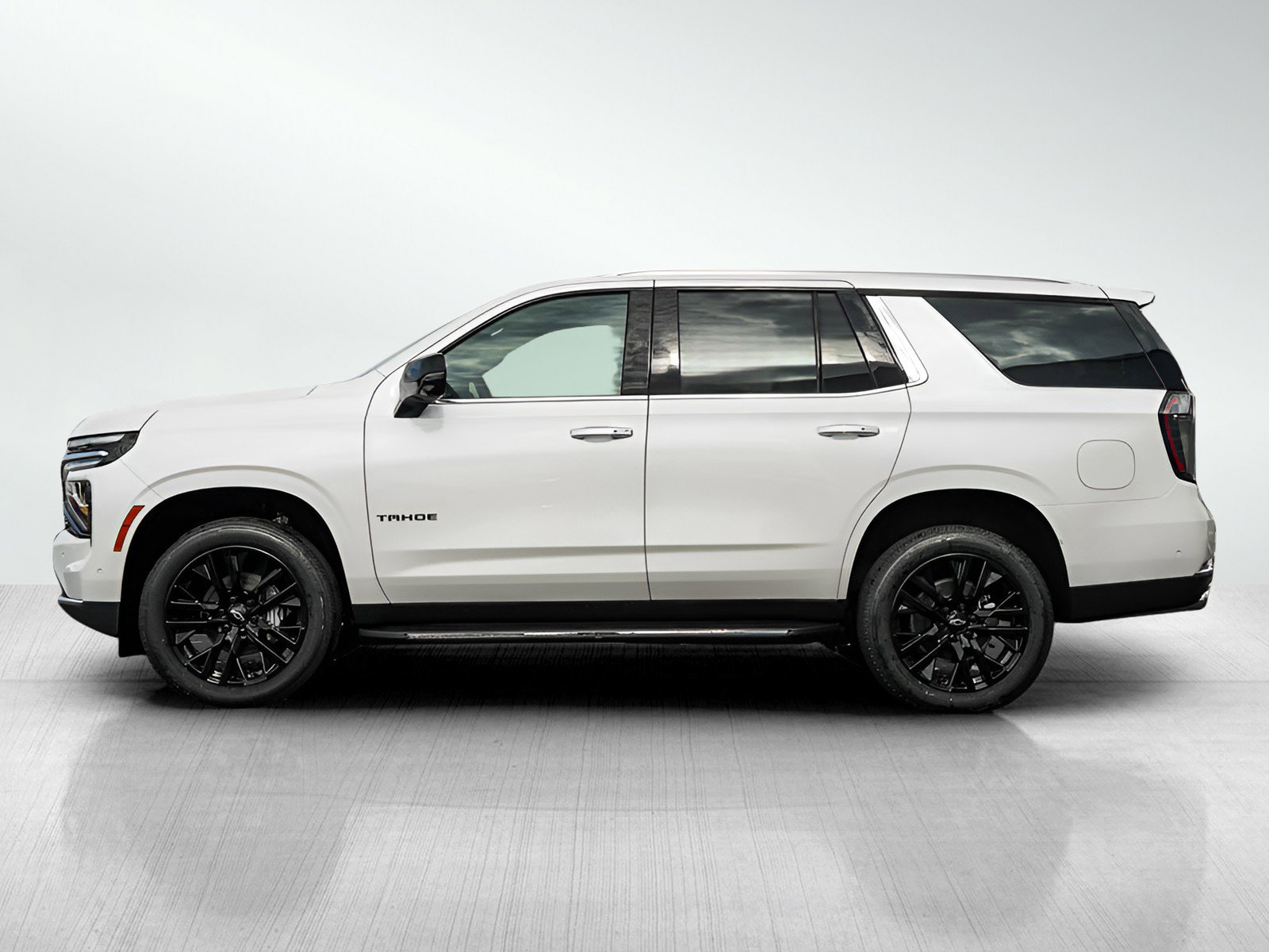 2025 Chevrolet Tahoe Premier photo 3