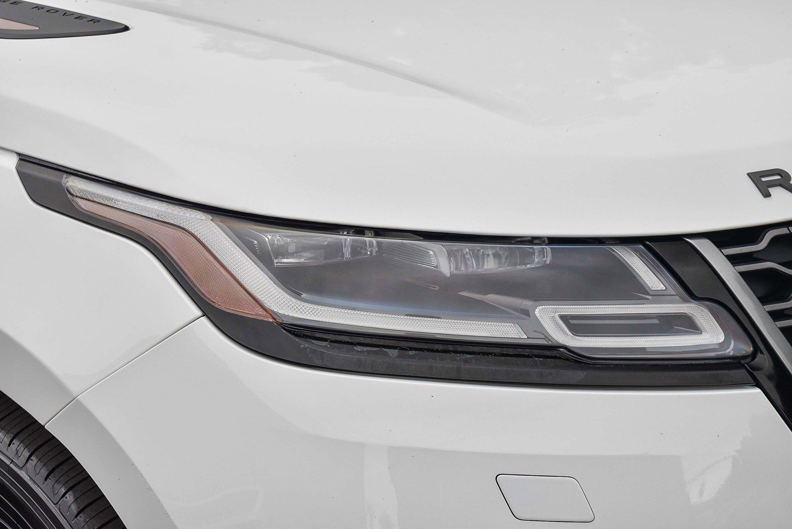 2021 Land Rover Range Rover Velar R-Dynamic S photo 7