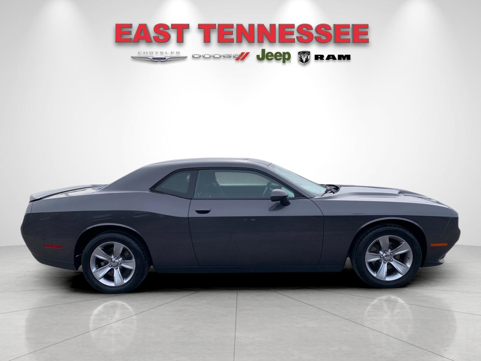Used 2019 Dodge Challenger SXT with VIN 2C3CDZAG1KH668992 for sale in Crossville, TN