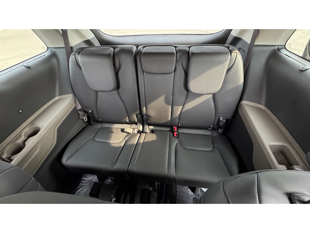 2026 Kia Carnival EX photo 16