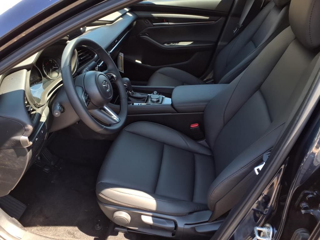 2025 Mazda Mazda3 Sedan 2.5 Select Sport photo 14