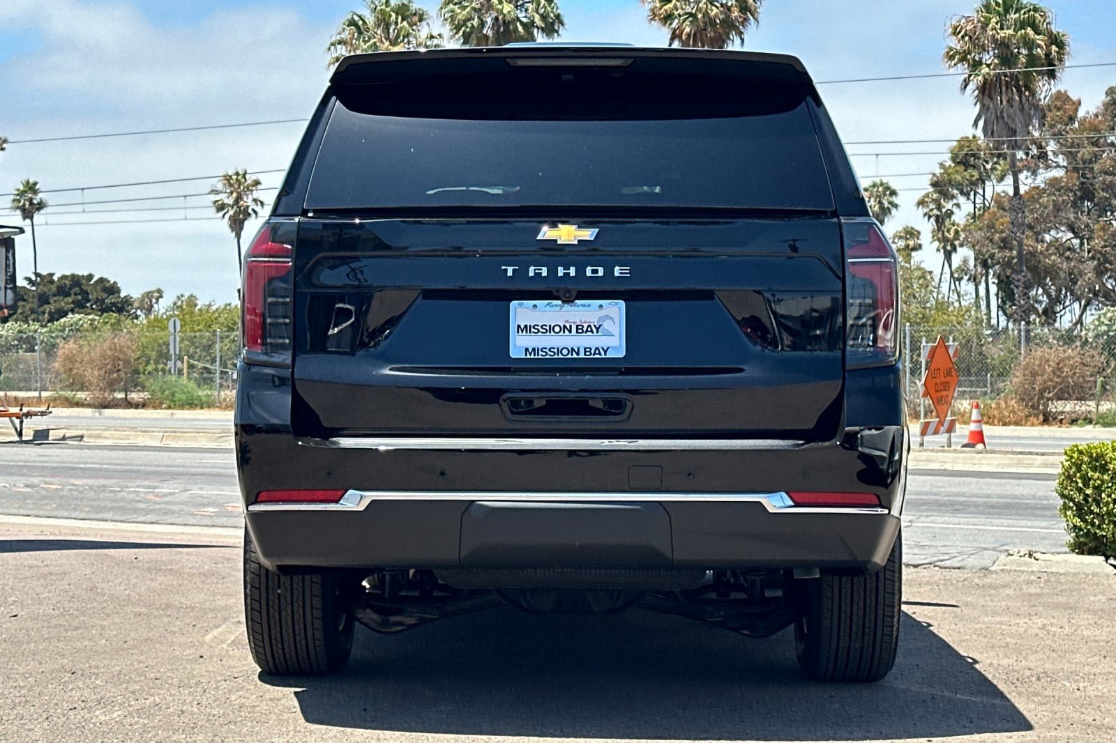 2025 Chevrolet Tahoe LS photo 5