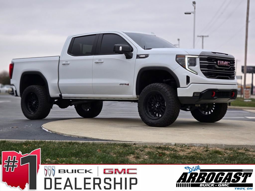 2023 GMC Sierra 1500 AT4's photo