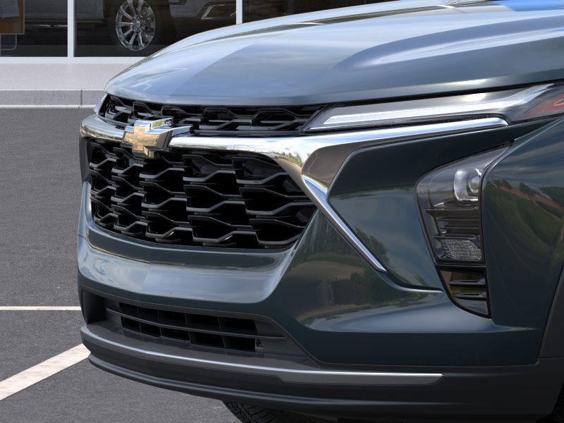 2025 Chevrolet Trax LT photo 8