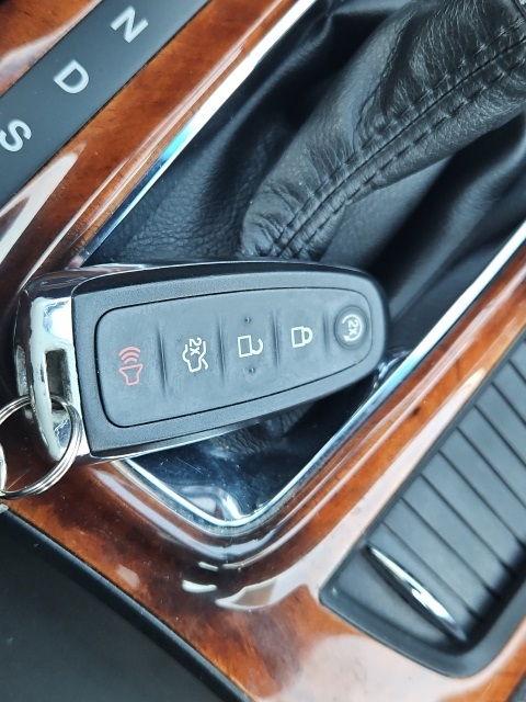 2015 Lincoln MKS EcoBoost photo 44