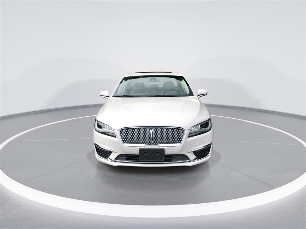2020 Lincoln MKZ Hybrid Reserve photo 3