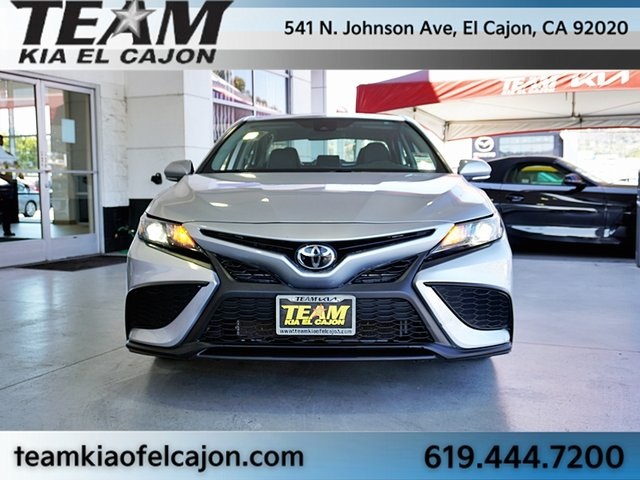 2024 Toyota Camry SE photo 4