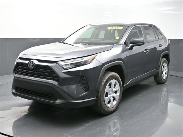 2025 Toyota RAV4 LE photo 3