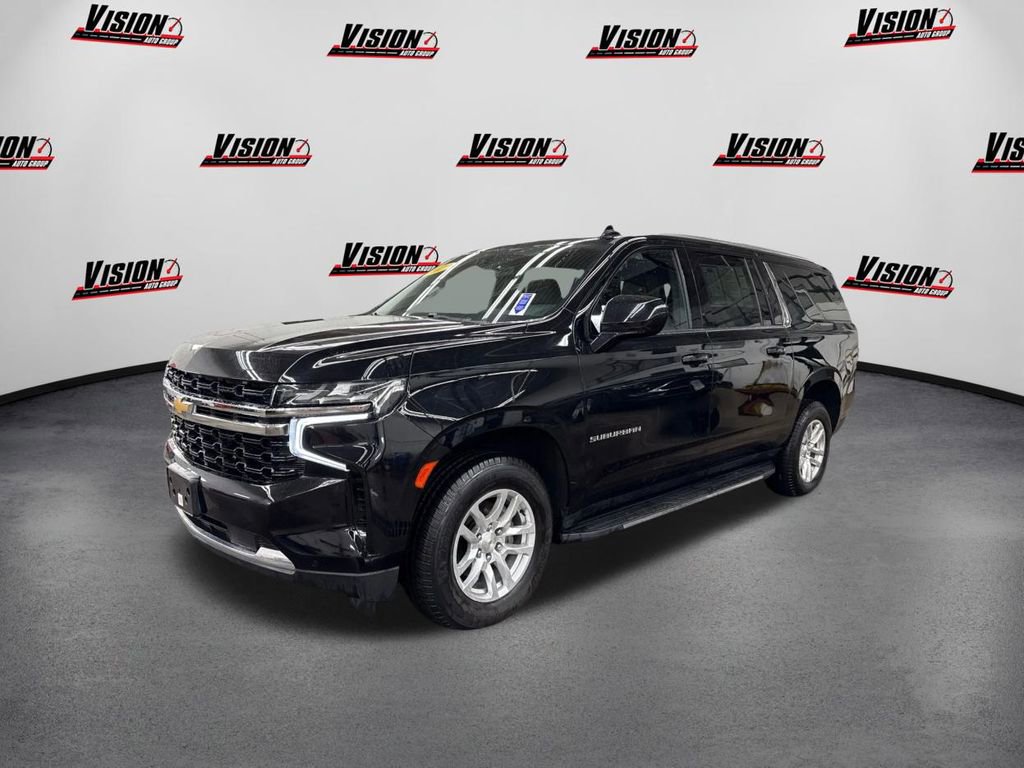 2022 Chevrolet Suburban LS's photo