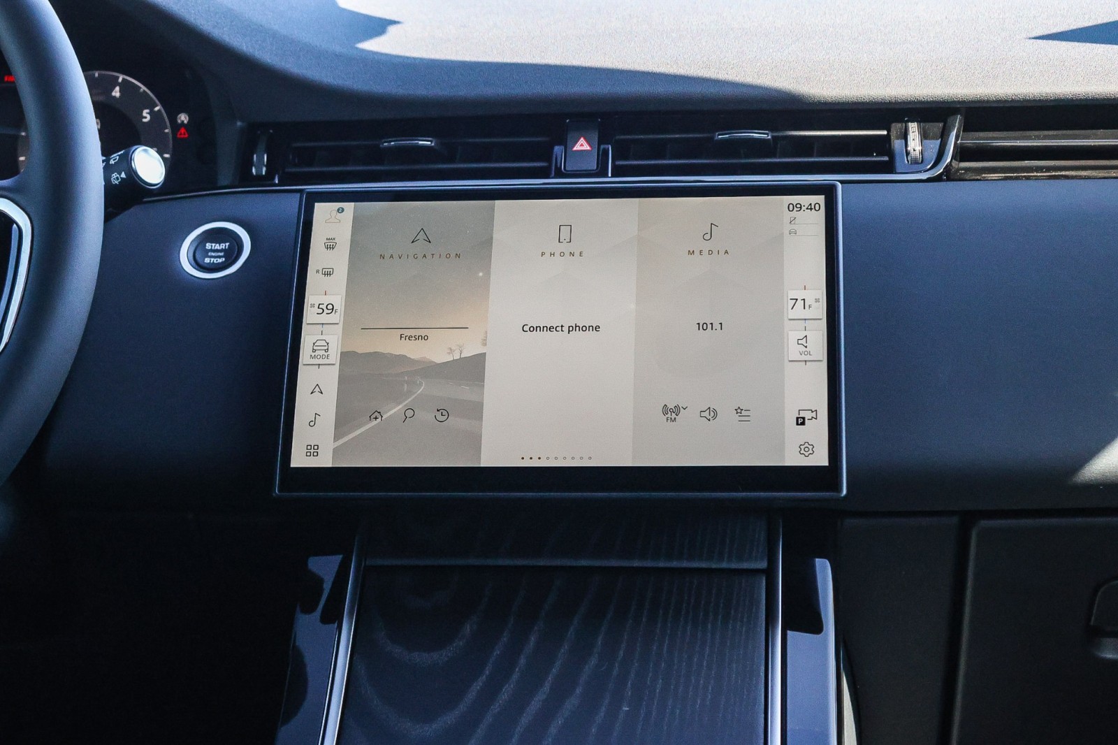 2026 Land Rover Range Rover Evoque S photo 14