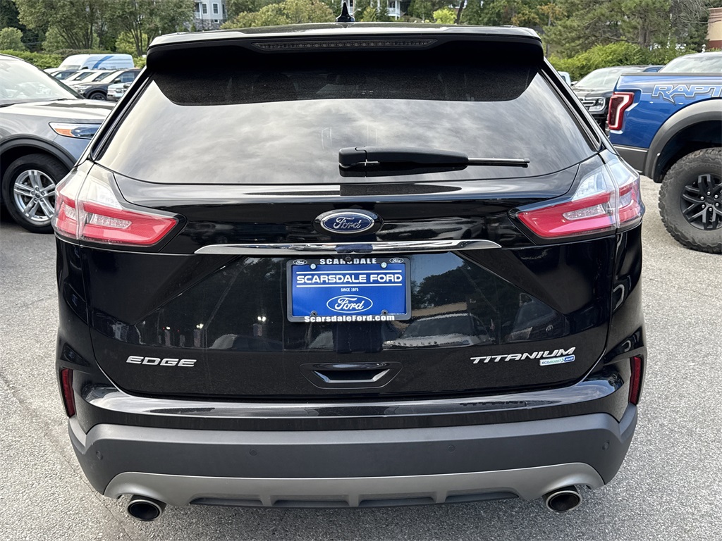 2019 Ford Edge Titanium photo 5