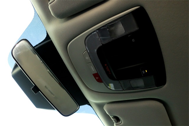 2022 Kia Sorento S photo 18
