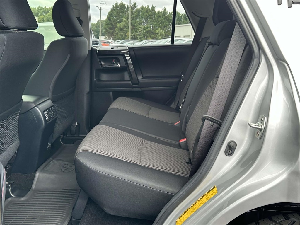 2024 Toyota 4Runner TRD Off-Road photo 9