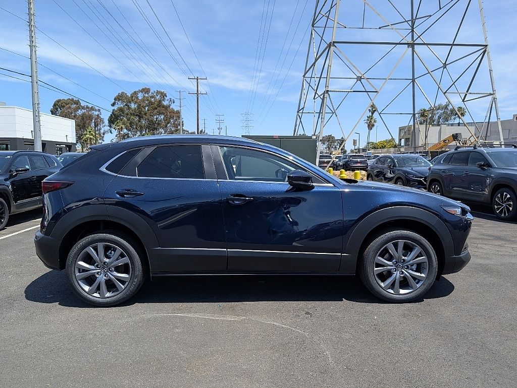 2025 Mazda CX-30 2.5 S Preferred photo 5