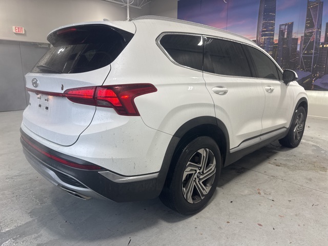 2022 Hyundai Santa Fe SEL photo 2