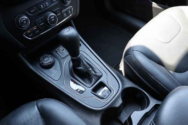 2021 Jeep Cherokee Latitude Lux photo 19