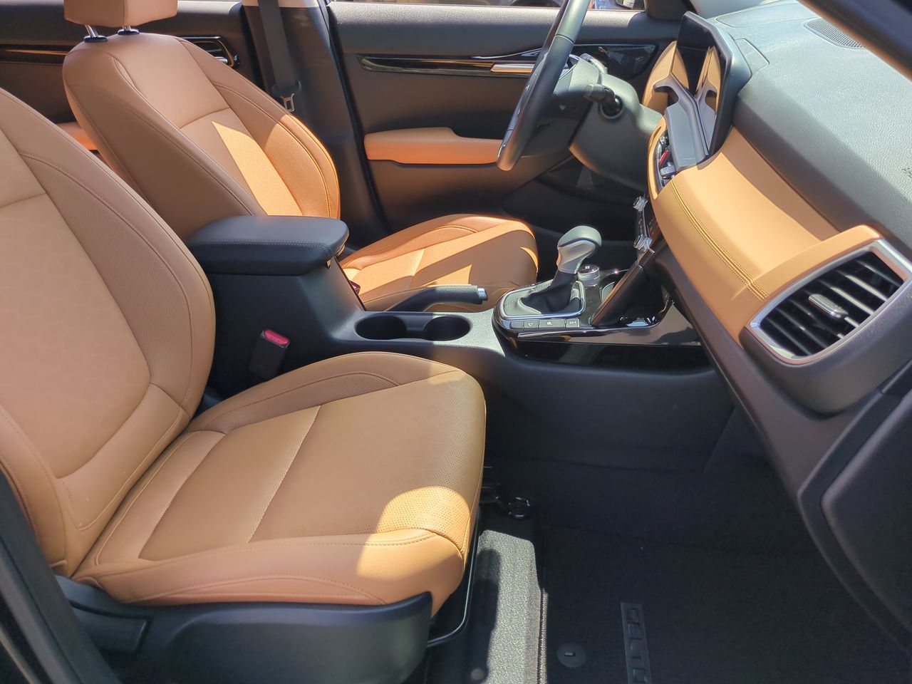 2024 Kia Seltos EX photo 22