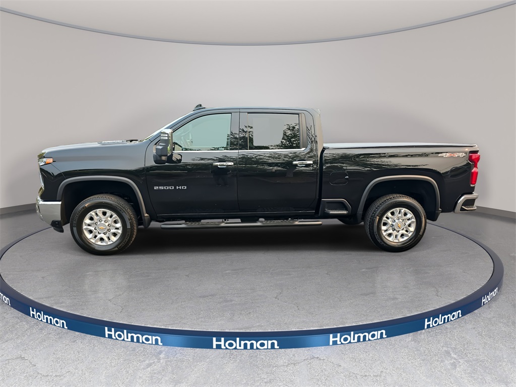 2024 Chevrolet Silverado 2500HD LTZ photo 7
