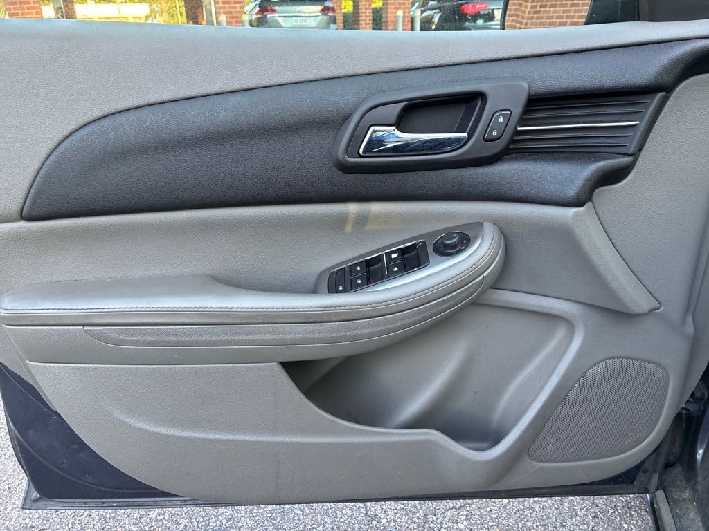 2015 Chevrolet Malibu LS photo 10