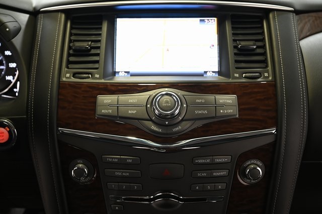 2017 Nissan Armada SV photo 4