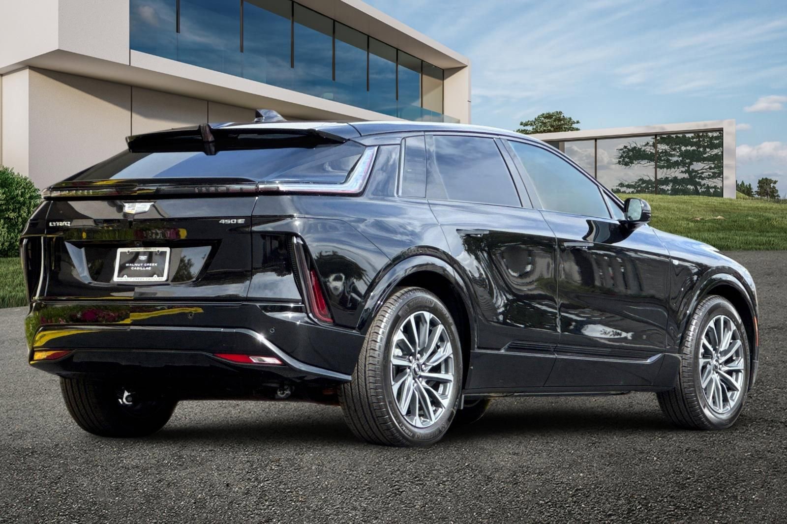 2026 Cadillac Lyriq Sport photo 2