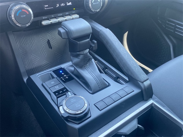 2025 Toyota Tacoma SR5 4x4 Double Cab photo 24