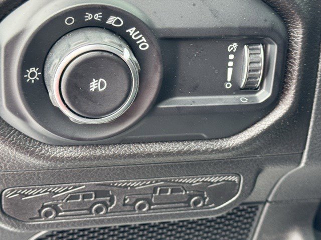 2025 Jeep Wrangler Willys photo 11