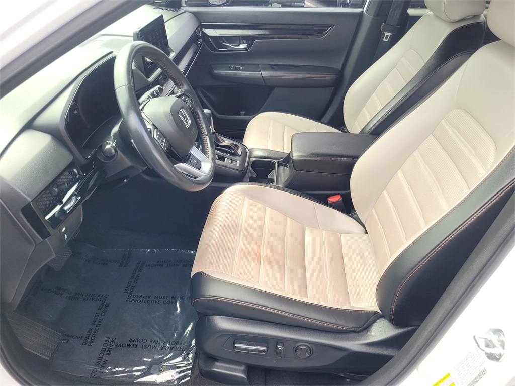 2024 Honda CR-V Hybrid Sport Touring photo 13