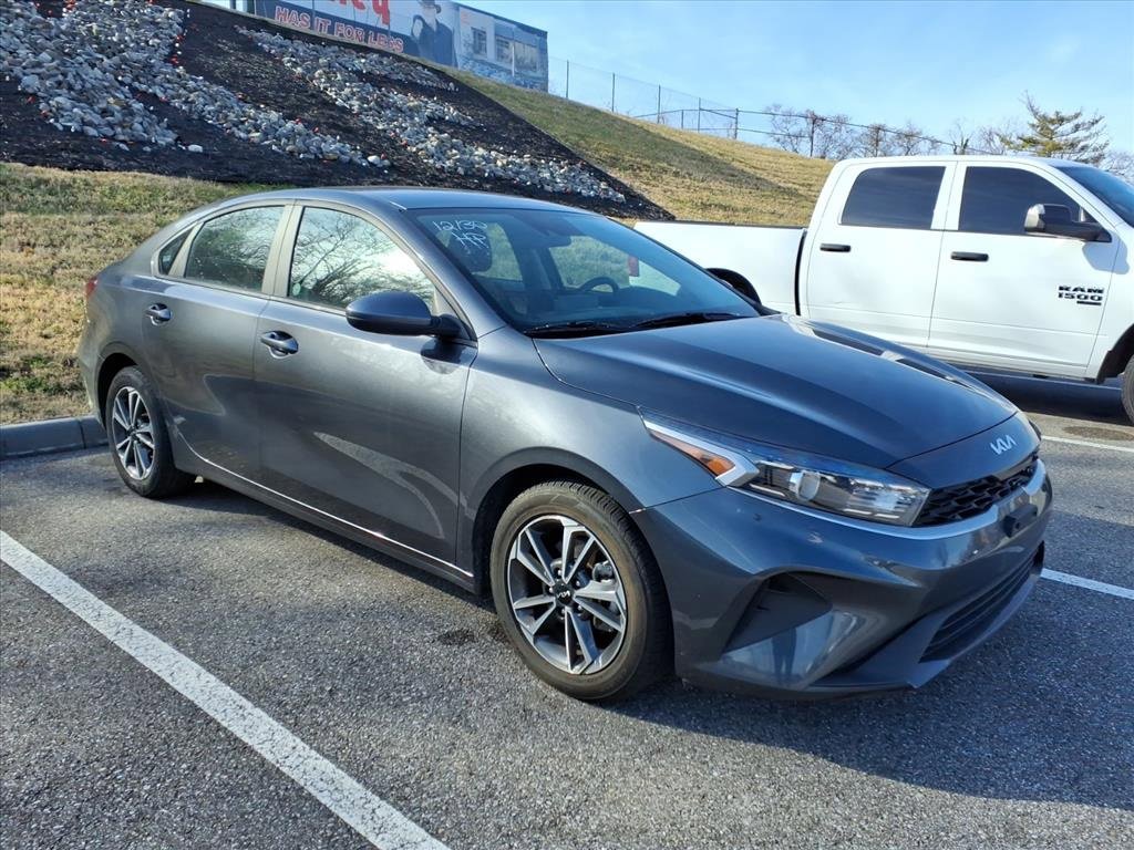 2024 Kia Forte LXS's photo